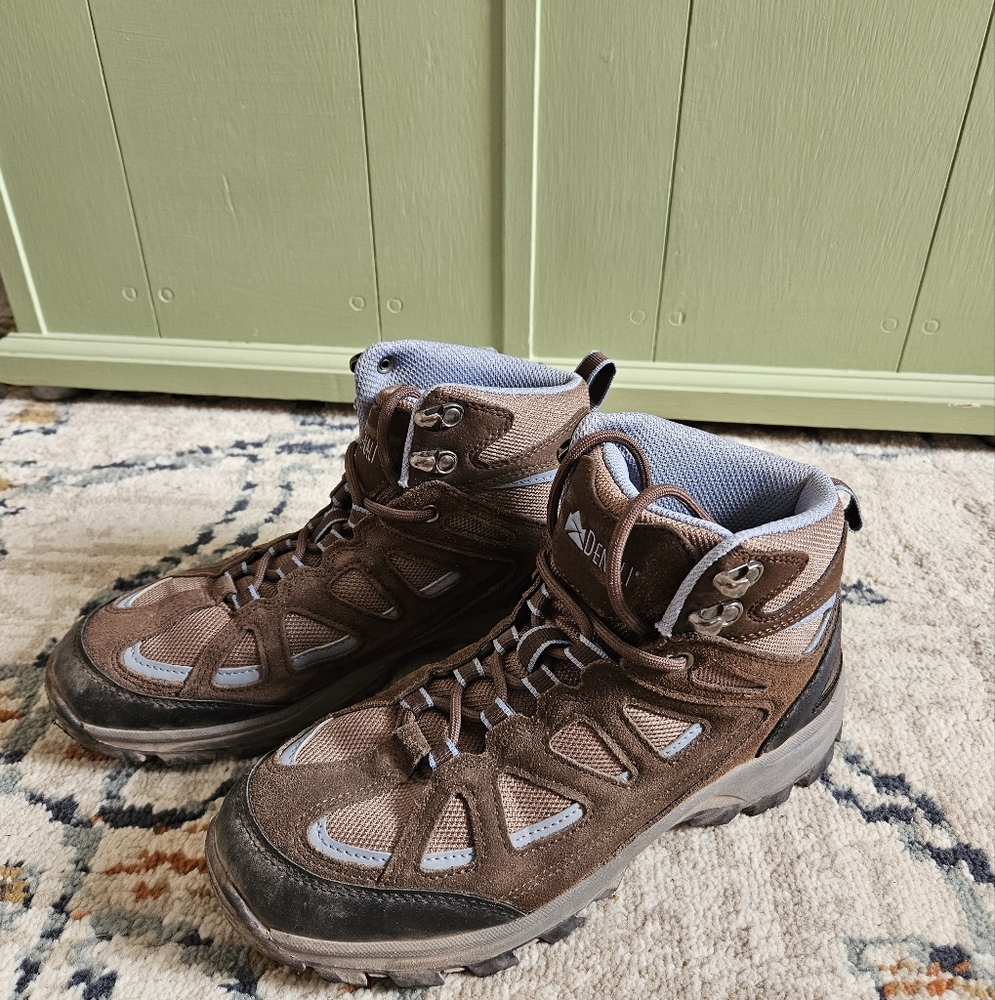 Womens Size 8 Danali Outdoor Hiking Boots - Brown And Blue